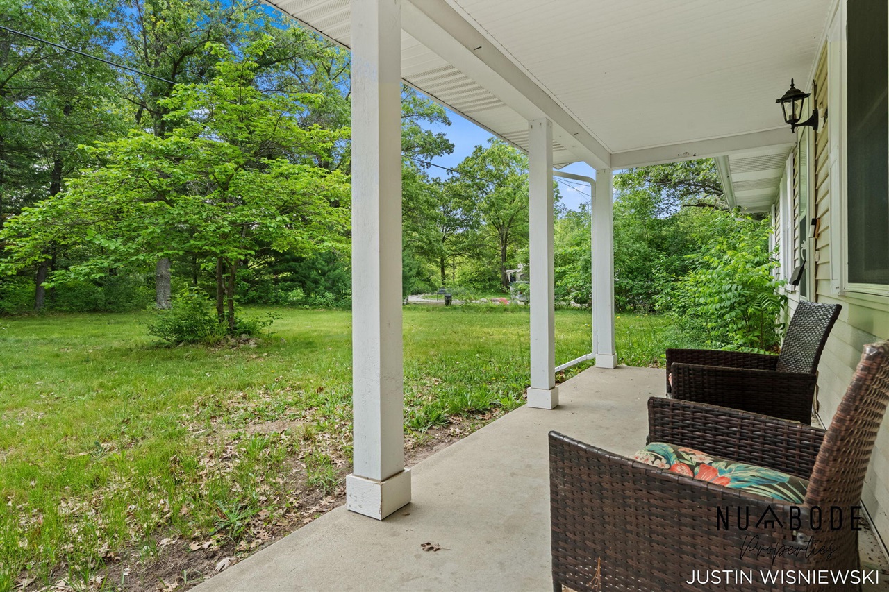 5961 North Weber Road Whitehall, MI 49461 - Photo 4 of 49