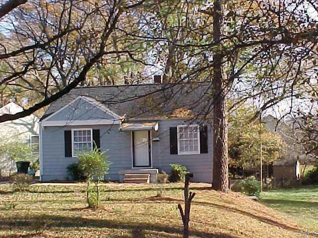 800 Brighton Road Raleigh, NC 27610 - Photo 1 of 1 a front view of a house with garden