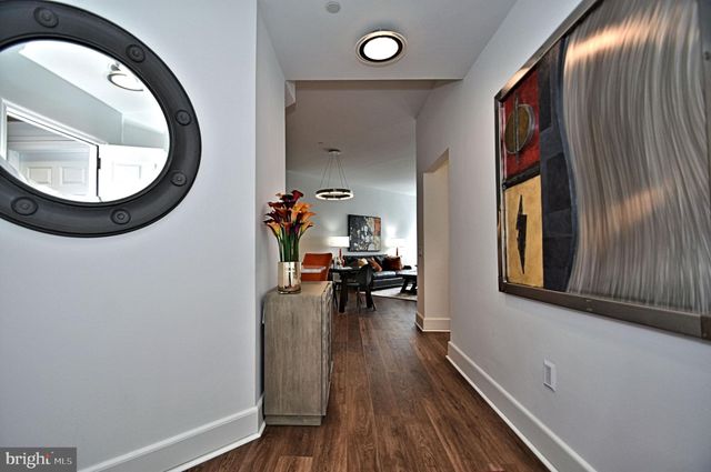 $445,000 | 1600 Arch Street, Unit 1220, Philadelphia, PA 19103