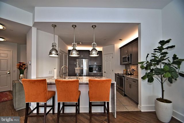 $445,000 | 1600 Arch Street, Unit 1220, Philadelphia, PA 19103