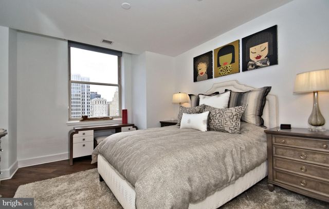 $445,000 | 1600 Arch Street, Unit 1220, Philadelphia, PA 19103