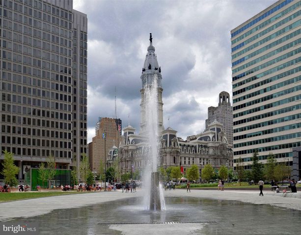 $445,000 | 1600 Arch Street, Unit 1220, Philadelphia, PA 19103