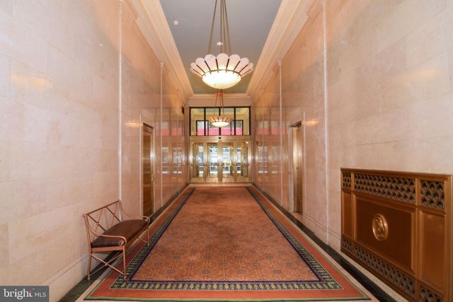 $445,000 | 1600 Arch Street, Unit 1220, Philadelphia, PA 19103