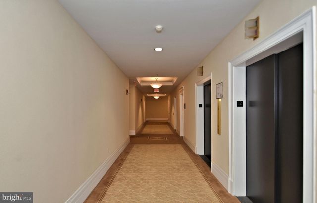 $445,000 | 1600 Arch Street, Unit 1220, Philadelphia, PA 19103