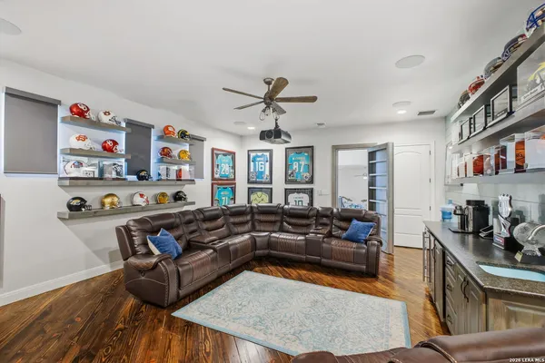 $2,900,000 | 11418 Anaqua Springs, Boerne, TX 78006