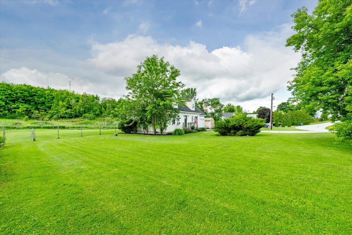1 Glen Ridge Lane Swanton, VT 05478 - Photo 4 of 47