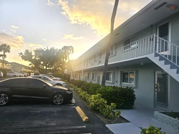 $1,750 | 2600 Southwest 22nd Avenue, Unit 908, Delray Beach, FL 33445