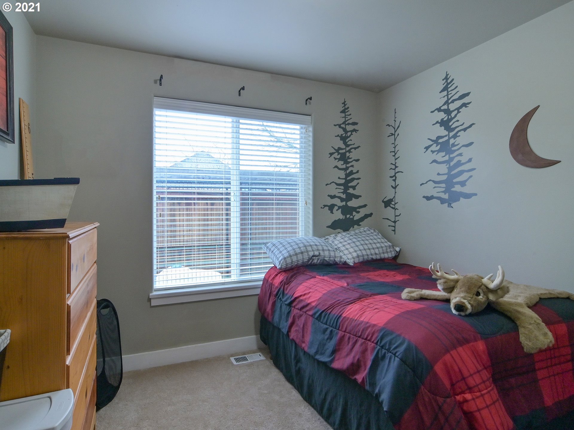 4064 Redwood Drive Springfield, OR 97478 - Photo 16 of 32 Gallery Image 16
