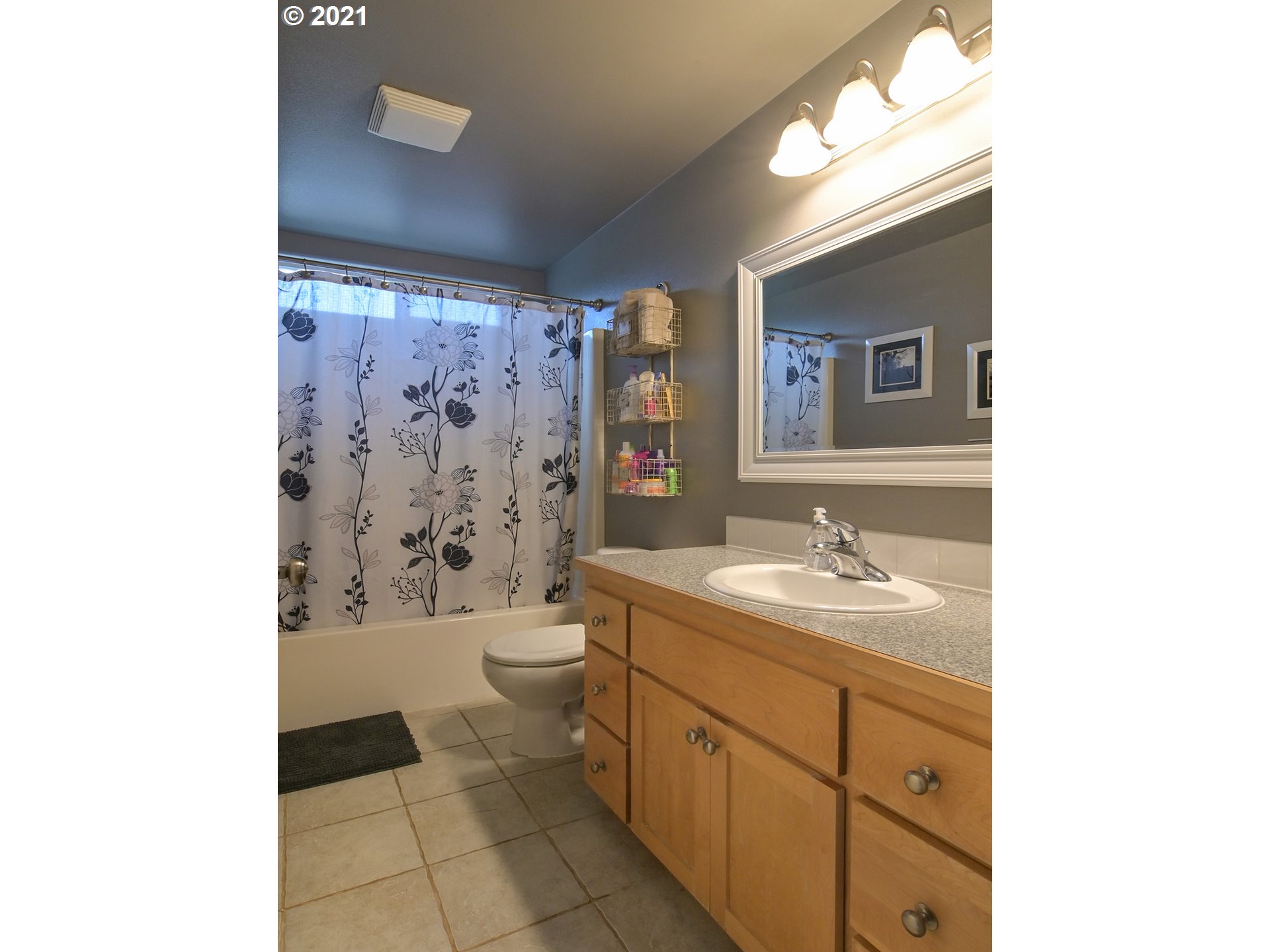 4064 Redwood Drive Springfield, OR 97478 - Photo 25 of 32 Gallery Image 25