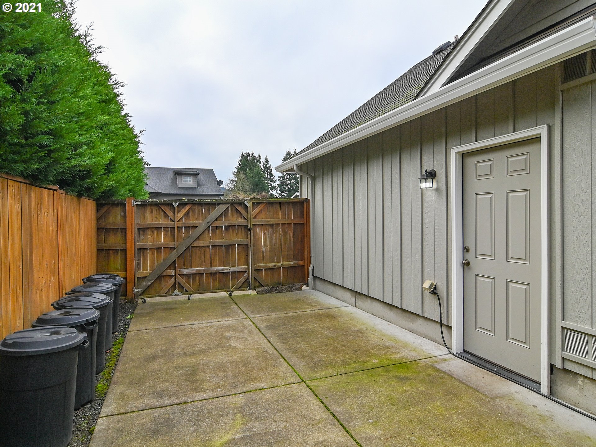 4064 Redwood Drive Springfield, OR 97478 - Photo 32 of 32 Gallery Image 32