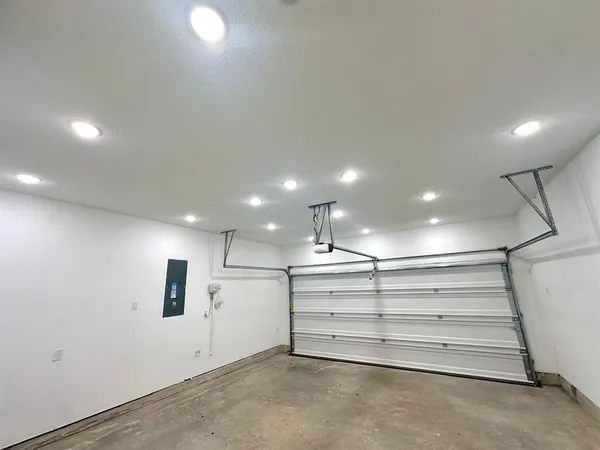 $2,599 | 1221 James Street, Howe, TX 75459