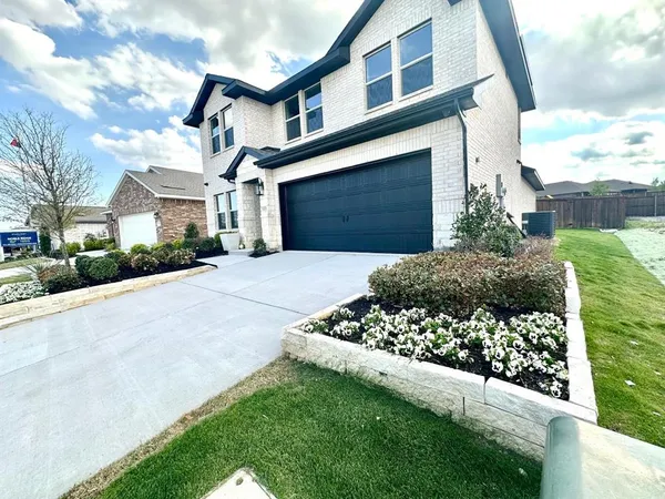 $2,599 | 1221 James Street, Howe, TX 75459