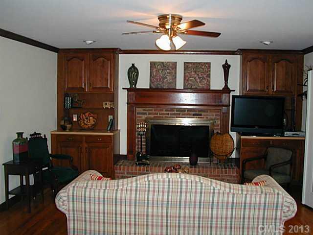 8201 Potter Road Weddington, NC 28104 - Photo 4 of 15 Gallery Image 4
