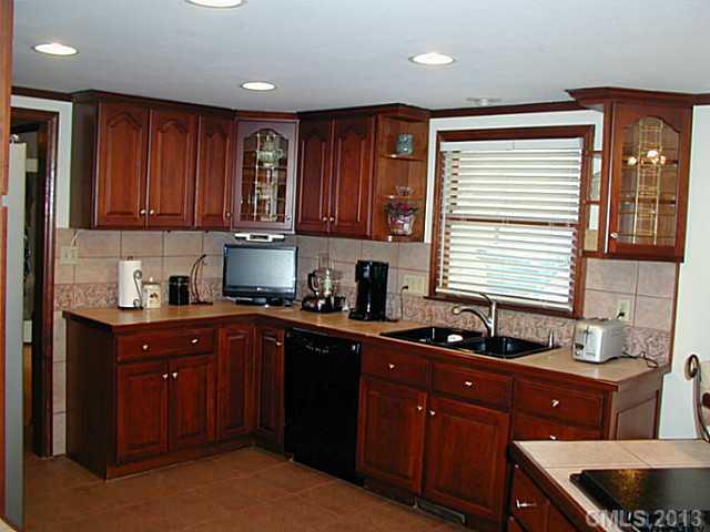 8201 Potter Road Weddington, NC 28104 - Photo 7 of 15 Gallery Image 7