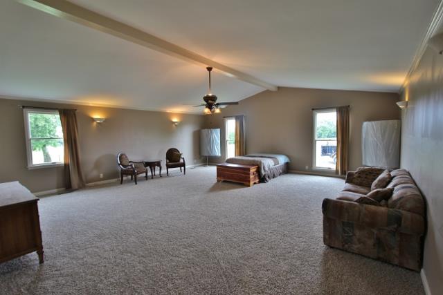 7150 Franklin Road Lebanon, TN 37090 - Photo 10 of 20 HUGE 23x23 master bedroom with attached full bath and 10x13 walk-in closet... perfect place for a retreat!