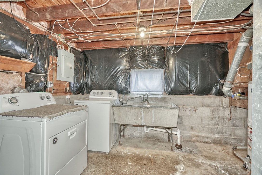 239 Fielding Road Greece, NY 14626 - Photo 28 of 36 Gallery Image 28