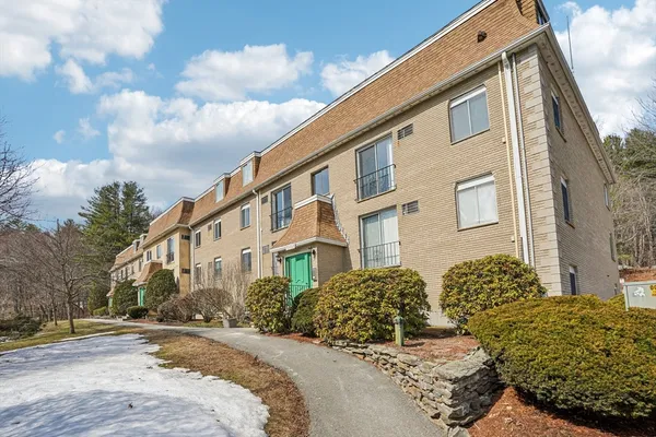 $177,000 | 208 Swanson Road, Unit 526, Boxborough, MA 01719