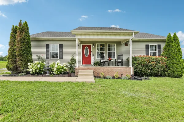 $380,000 | 1259 North Corinth Road, Portland, TN 37148