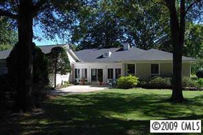 4000 Foxcroft Road Charlotte, NC 28211 - Photo 2 of 8 Gallery Image 2