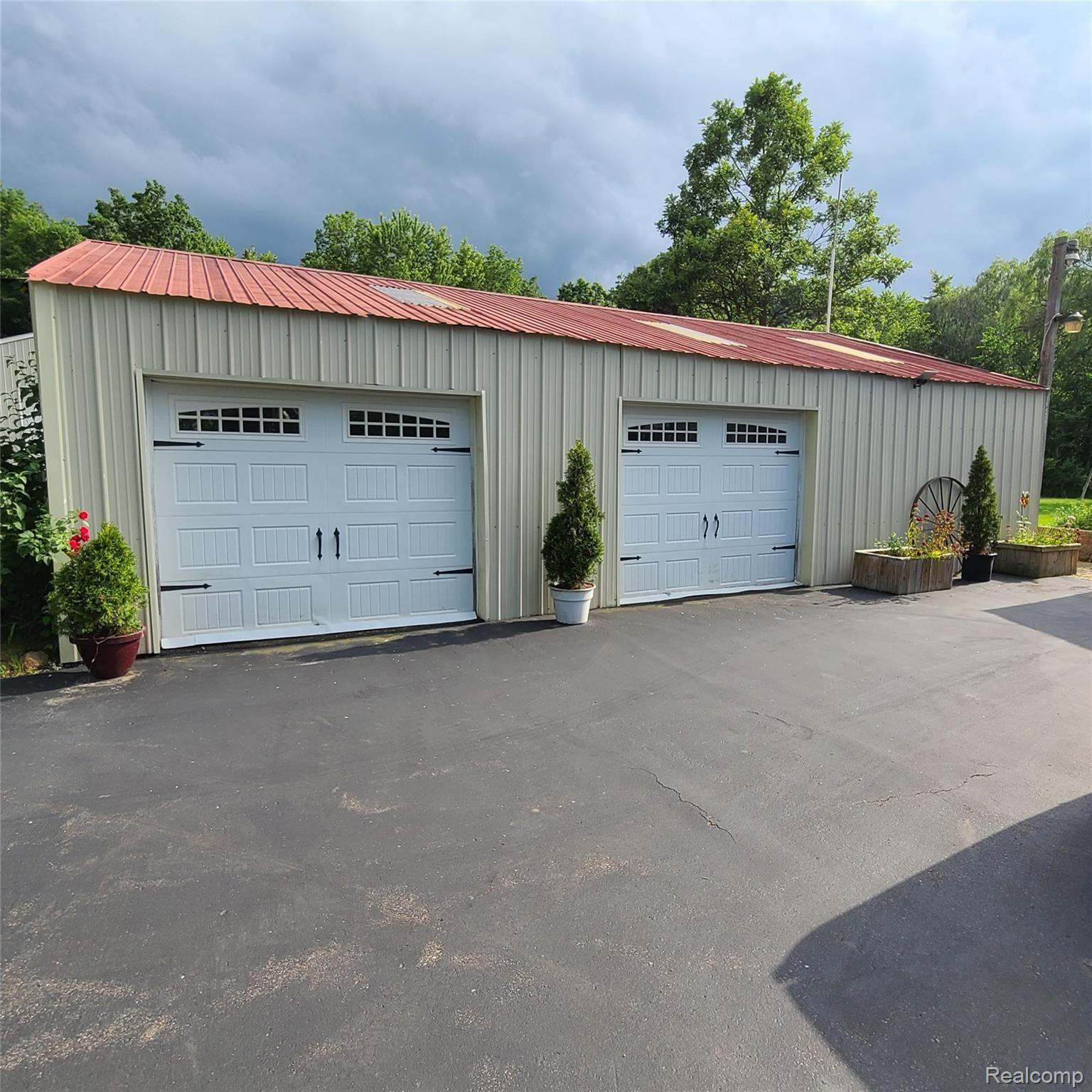 2449 Farrand Road Clio, MI 48420 - Photo 5 of 40 3 car Garage - Farrand.jpg