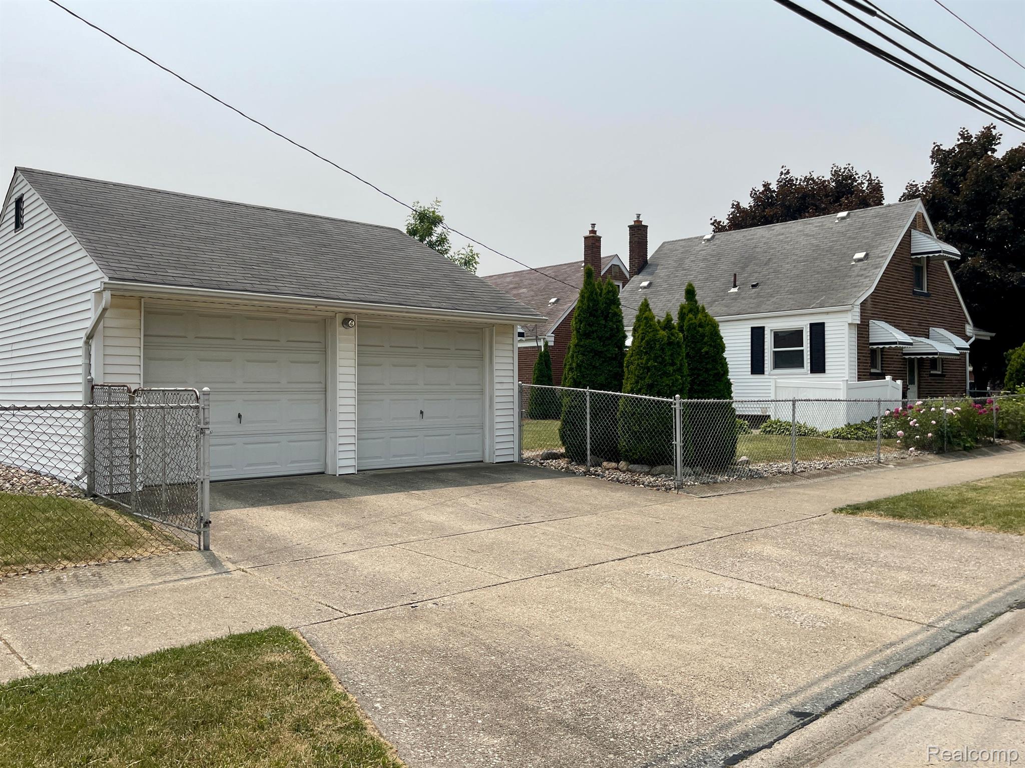 9805 Ruth Avenue Allen Park, MI 48101 - Photo 6 of 31 Gallery Image 6
