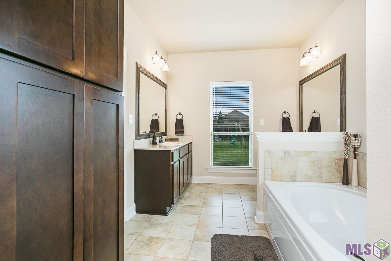 22542 Timber Ridge Drive Denham Springs, LA 70726 - Photo 14 of 21 Gallery Image 14