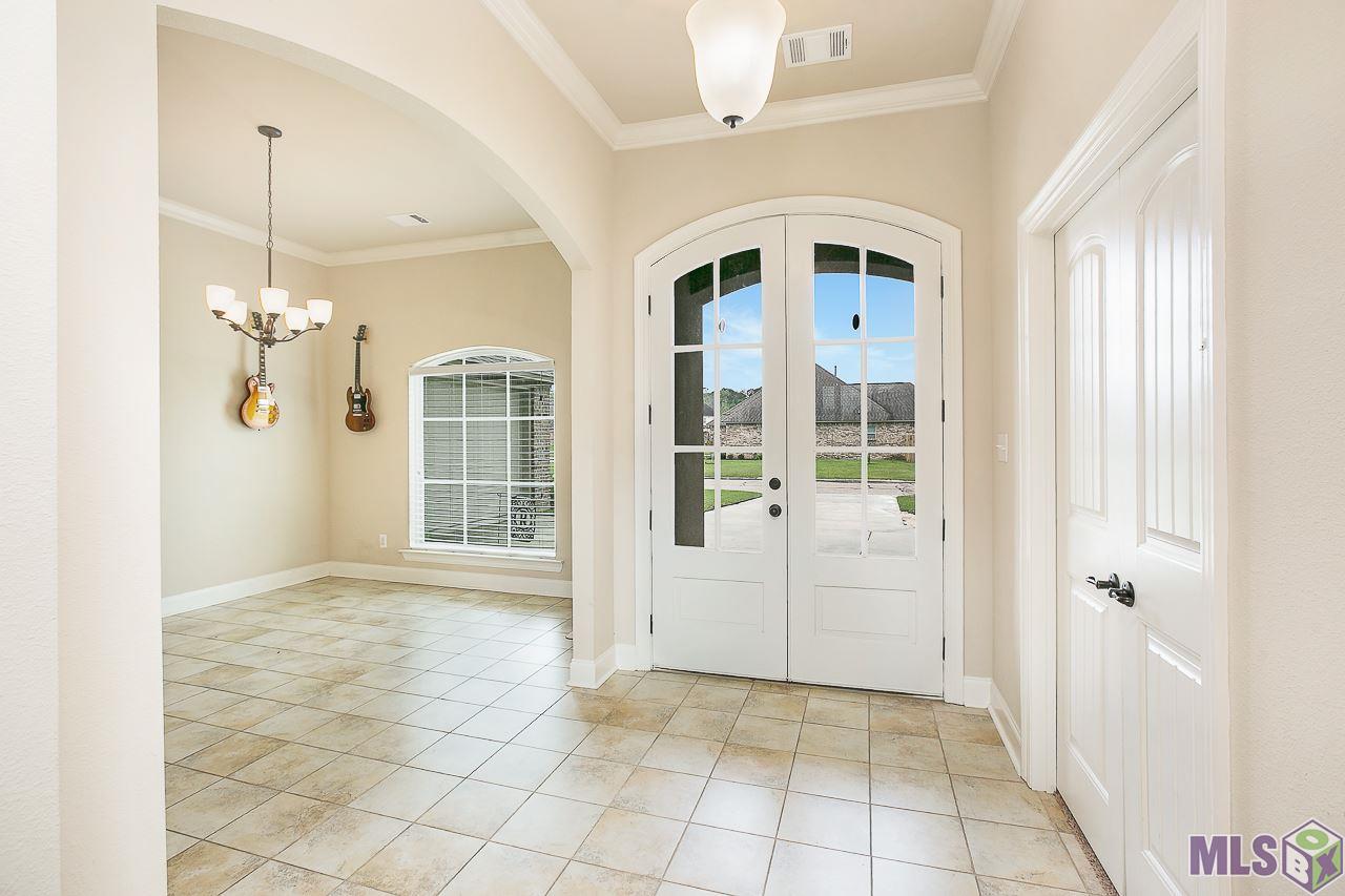 22542 Timber Ridge Drive Denham Springs, LA 70726 - Photo 3 of 21 Gallery Image 3