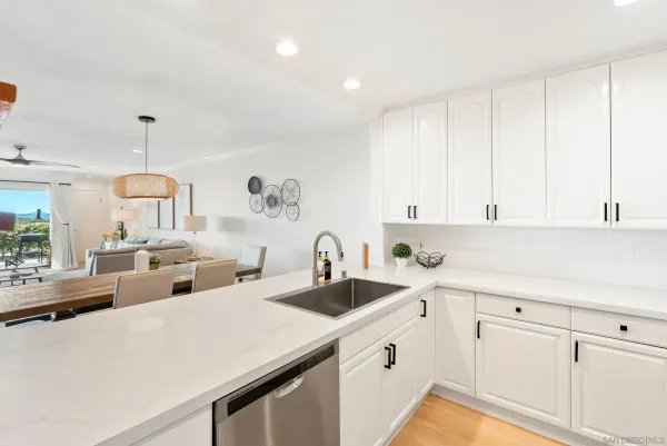 $1,749,000 | 435 South Sierra Avenue, Unit 115, Solana Beach, CA 92075