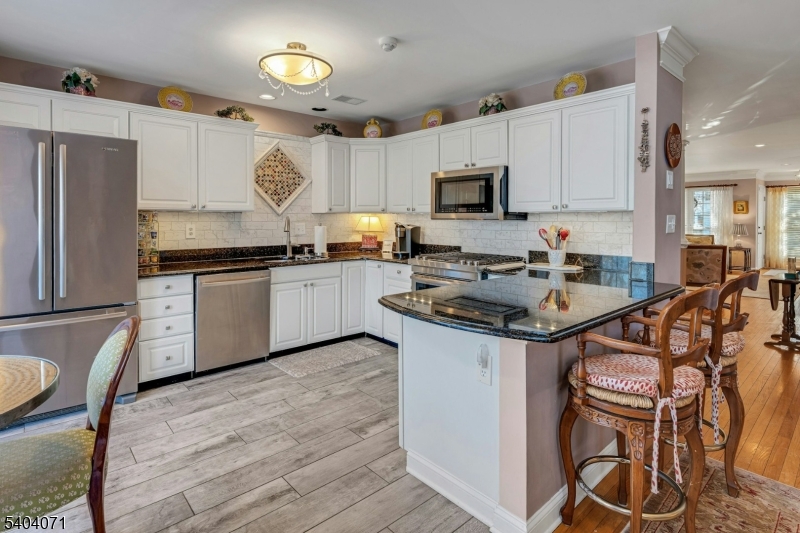 82 Constitution Way Bernards, NJ 07920 - Photo 11 of 35