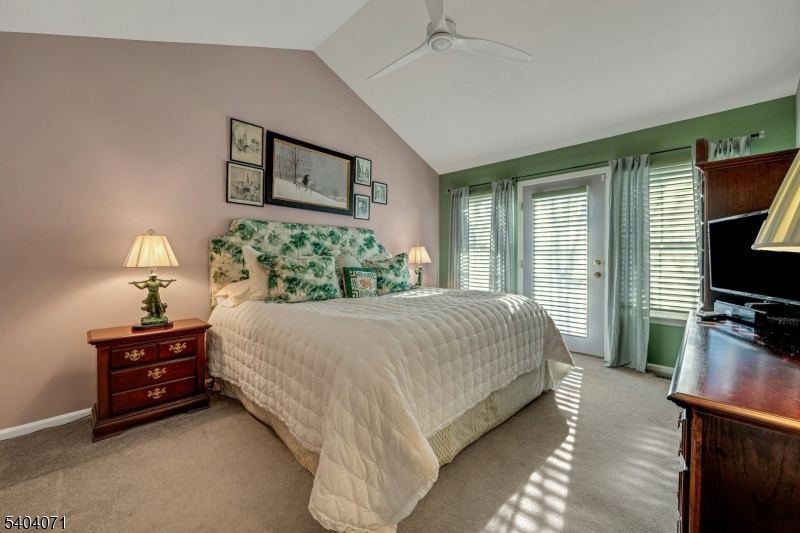 82 Constitution Way Bernards, NJ 07920 - Photo 18 of 35