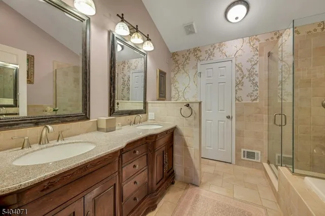 $769,000 | 82 Constitution Way, Bernards, NJ 07920