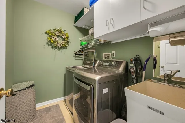 $769,000 | 82 Constitution Way, Bernards, NJ 07920