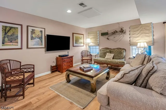 $769,000 | 82 Constitution Way, Bernards, NJ 07920