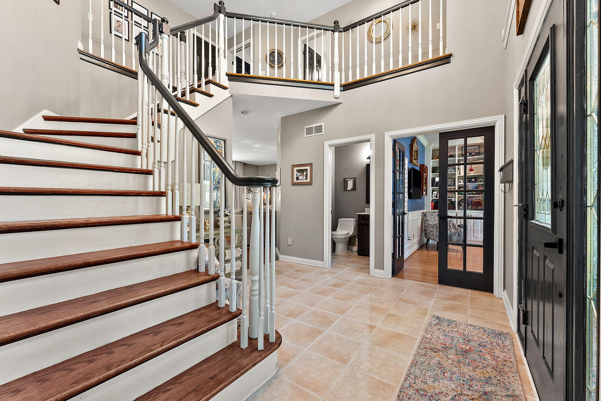 12275 South Williams Court Crown Point, IN 46307 - Photo 5 of 67 a view of entryway