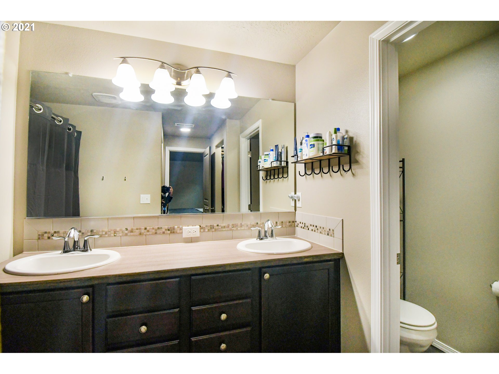 24888 Perkins Road Veneta, OR 97487 - Photo 9 of 21 Gallery Image 9