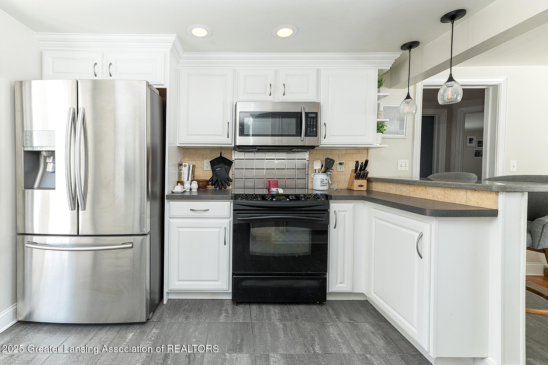 5005 Mohawk Road Okemos, MI 48864 - Photo 7 of 30 07
