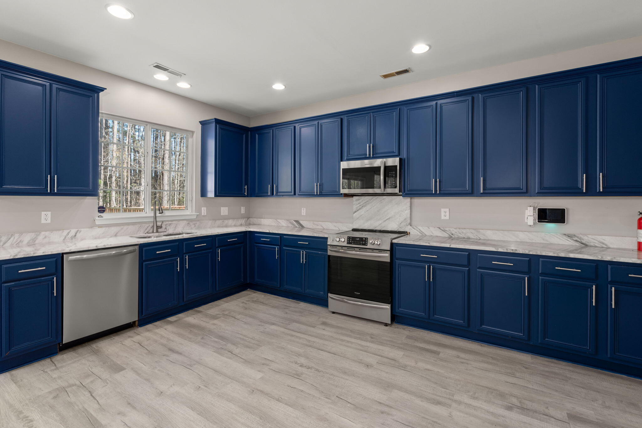 206 Woodbrook Way Moncks Corner, SC 29461 - Photo 16 of 29 16