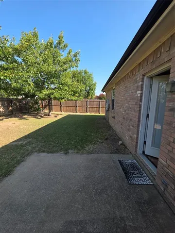 $2,100 | 8541 Rainy Lake Drive, Fort Worth, TX 76244