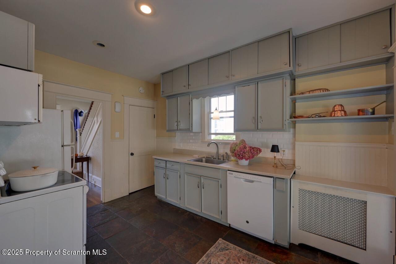 120 Glenburn Road Clarks Green, PA 18411 - Photo 18 of 34