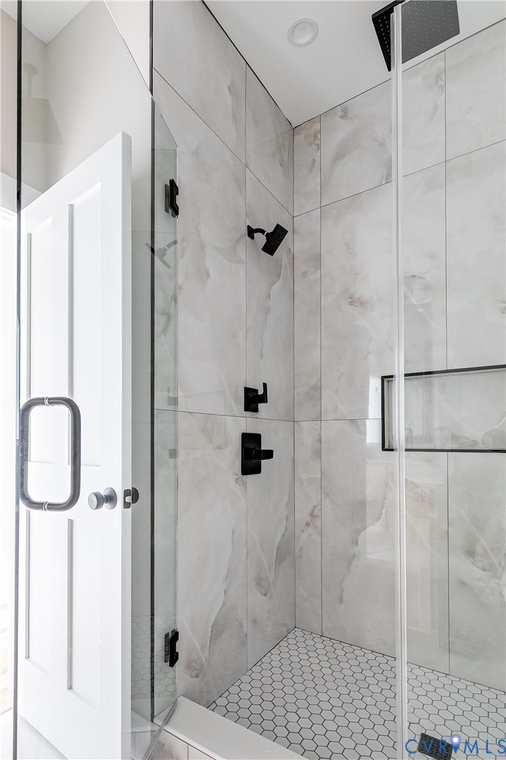 2917 R Street Richmond, VA 23223 - Photo 32 of 35 a bathroom with a shower