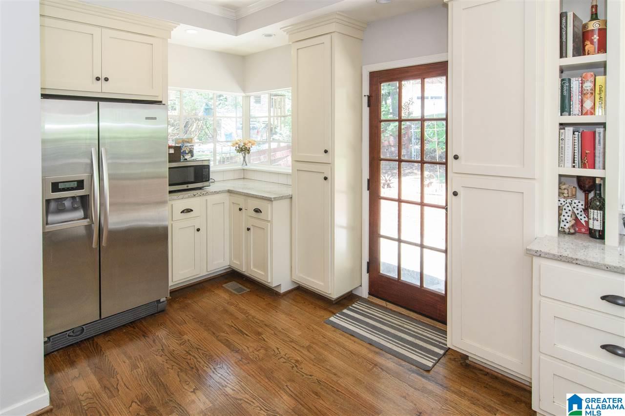 100 Windhaven Road Birmingham, AL 35209 - Photo 12 of 34