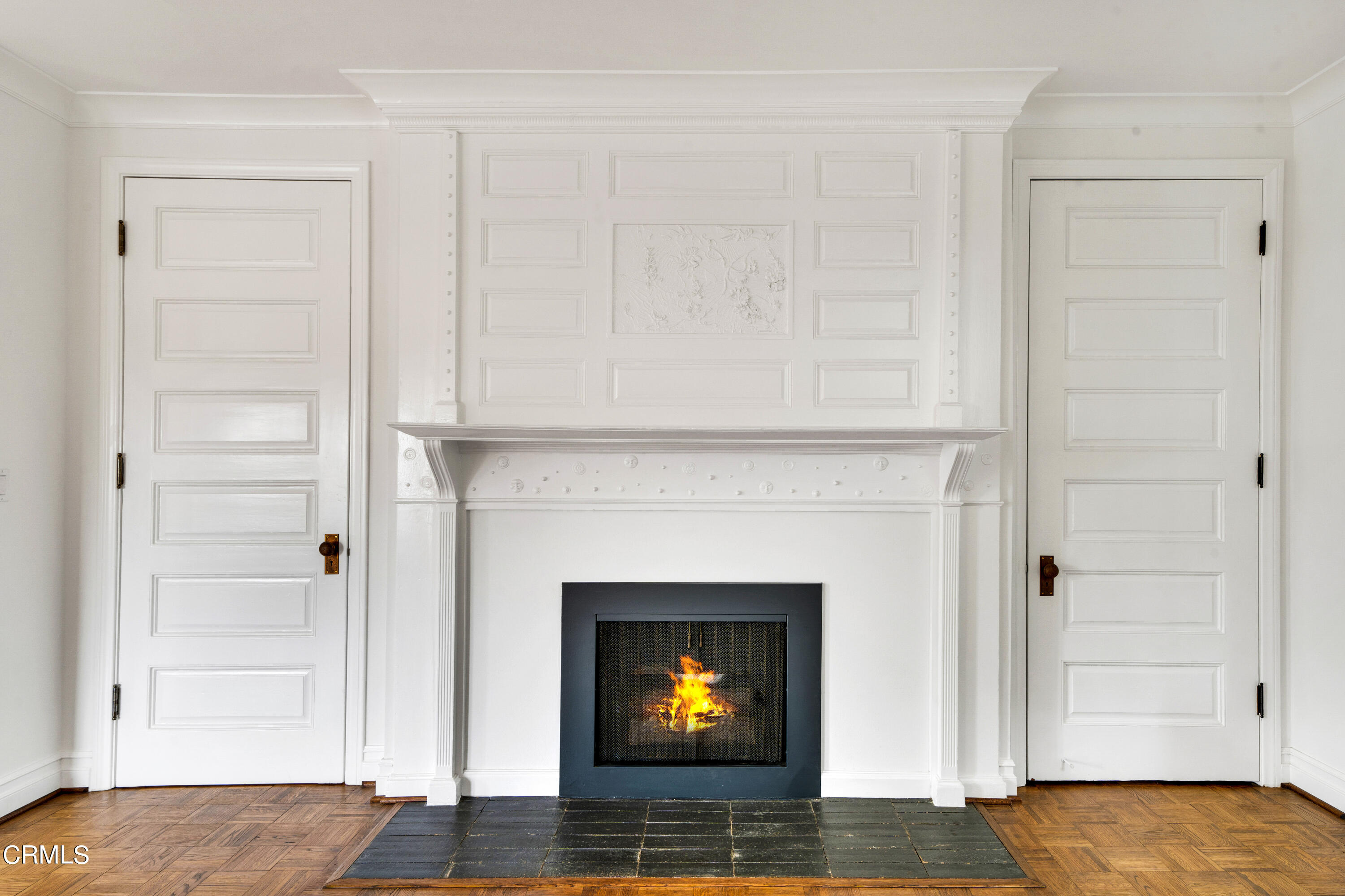 80 Grace Terrace, Unit 5 Pasadena, CA 91105 - Photo 18 of 52 a view of a livingroom with a fireplace