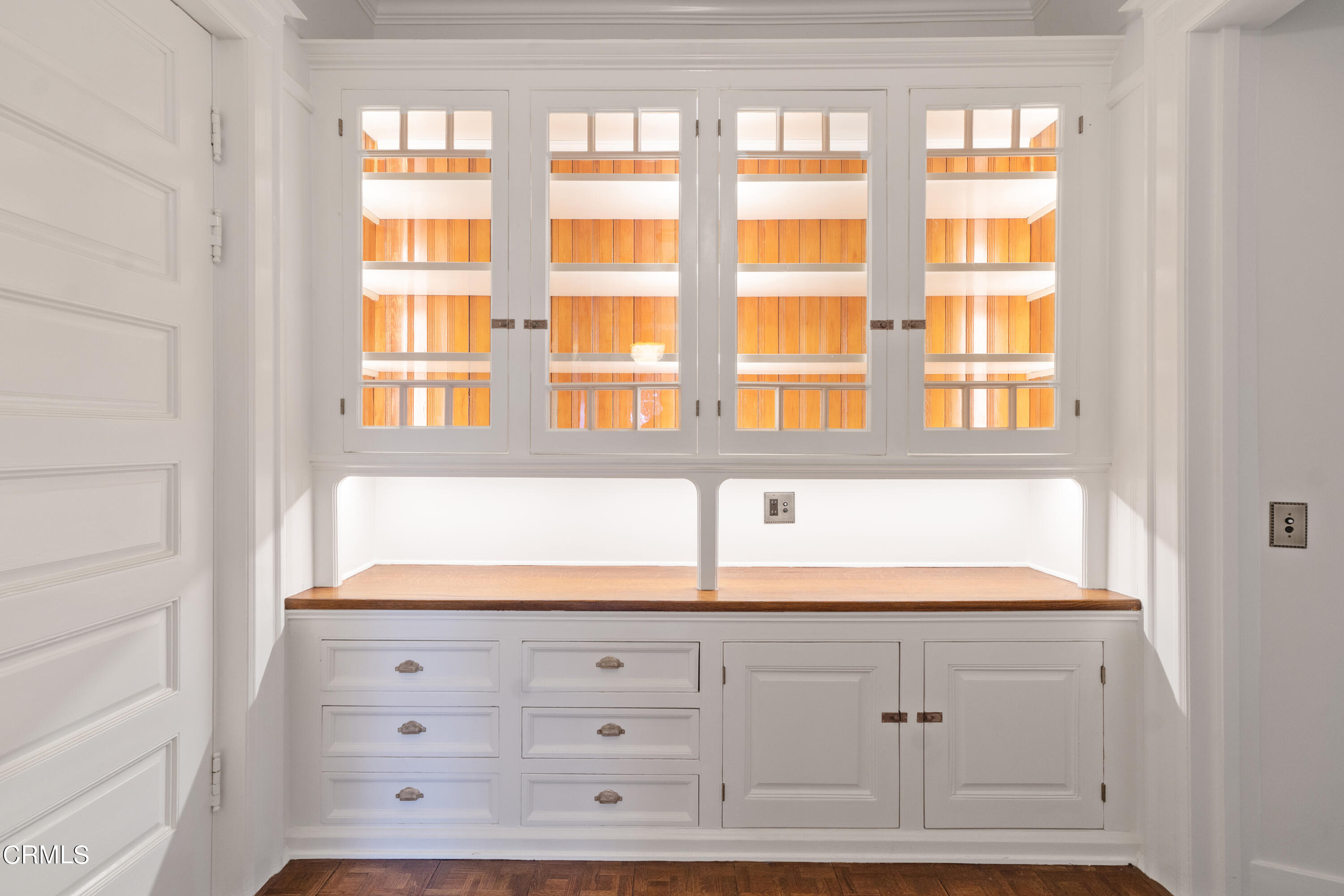 80 Grace Terrace, Unit 5 Pasadena, CA 91105 - Photo 49 of 52 a bathroom with a sink a vanity and a window