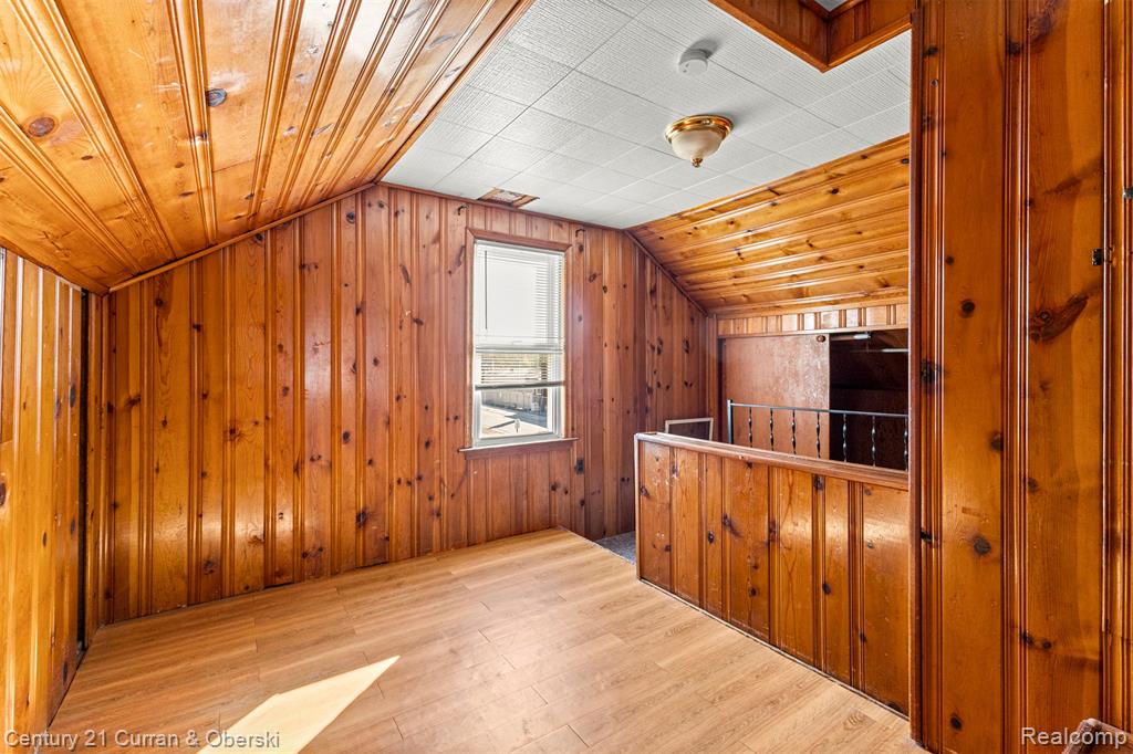 14705 Wick Road Allen Park, MI 48101 - Photo 15 of 23