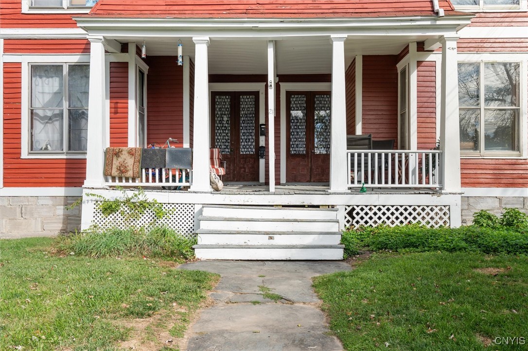 21 Elizabeth Street Auburn, NY 13021 - Photo 4 of 40