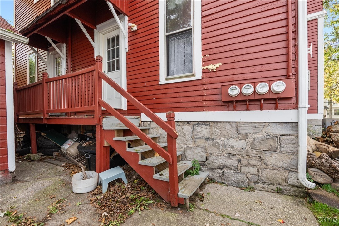 21 Elizabeth Street Auburn, NY 13021 - Photo 9 of 40