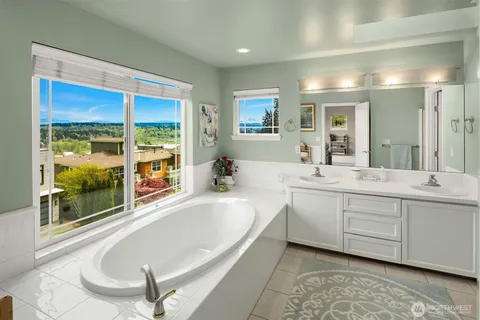 $1,595,000 | 11919 89th Place Northeast, Kirkland, WA 98034