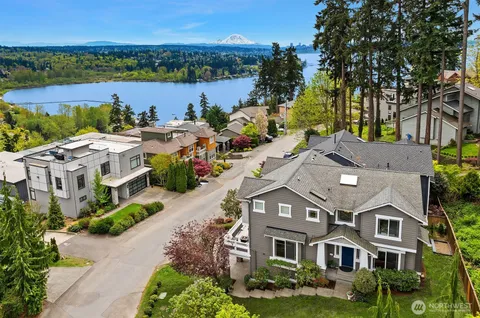 $1,595,000 | 11919 89th Place Northeast, Kirkland, WA 98034