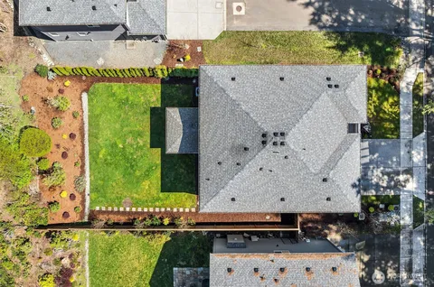 $1,595,000 | 11919 89th Place Northeast, Kirkland, WA 98034