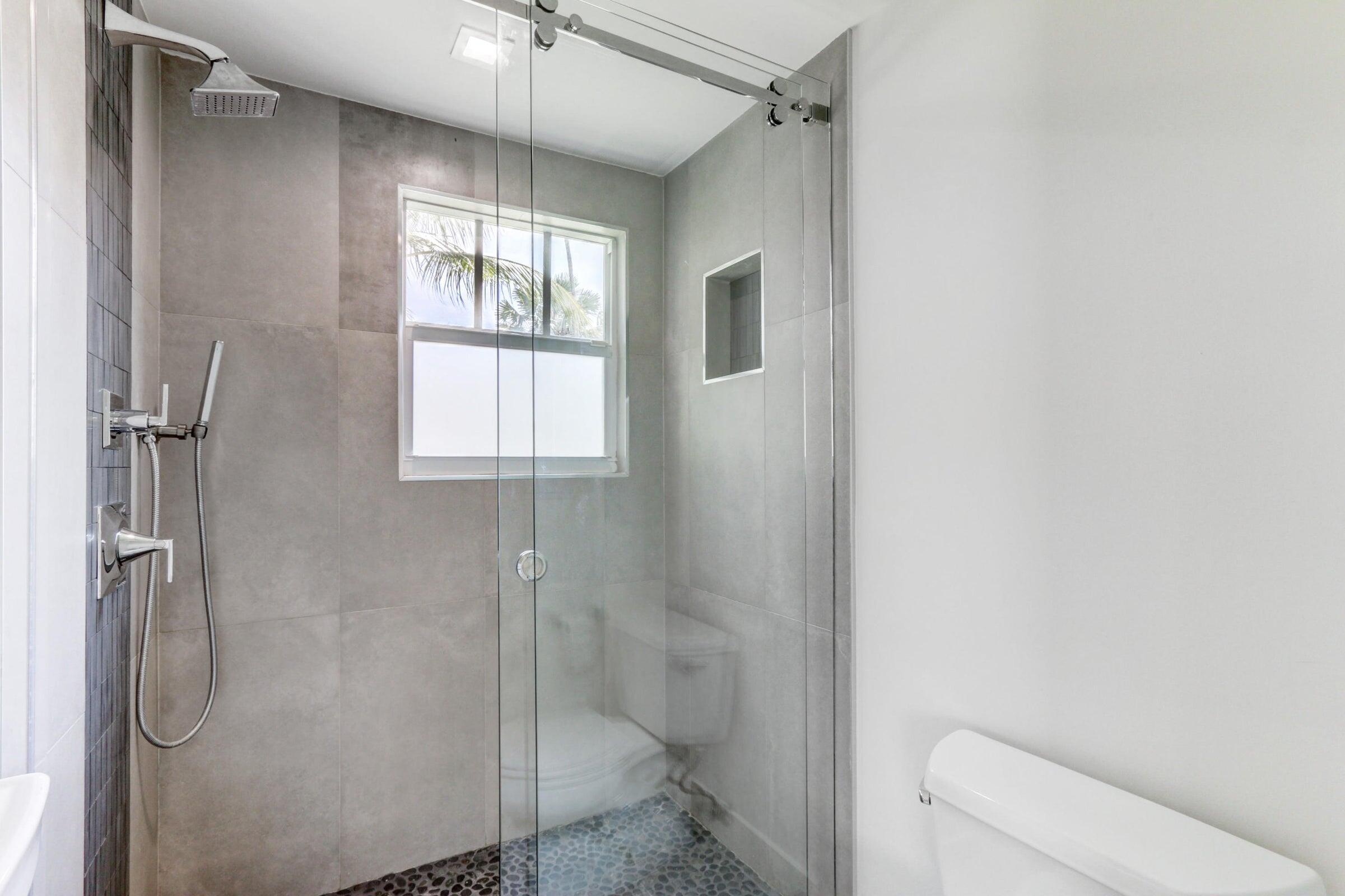 833 Ardmore Road West Palm Beach, FL 33401 - Photo 35 of 45 29